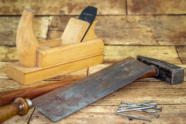 How to make DIY Floating Shelves